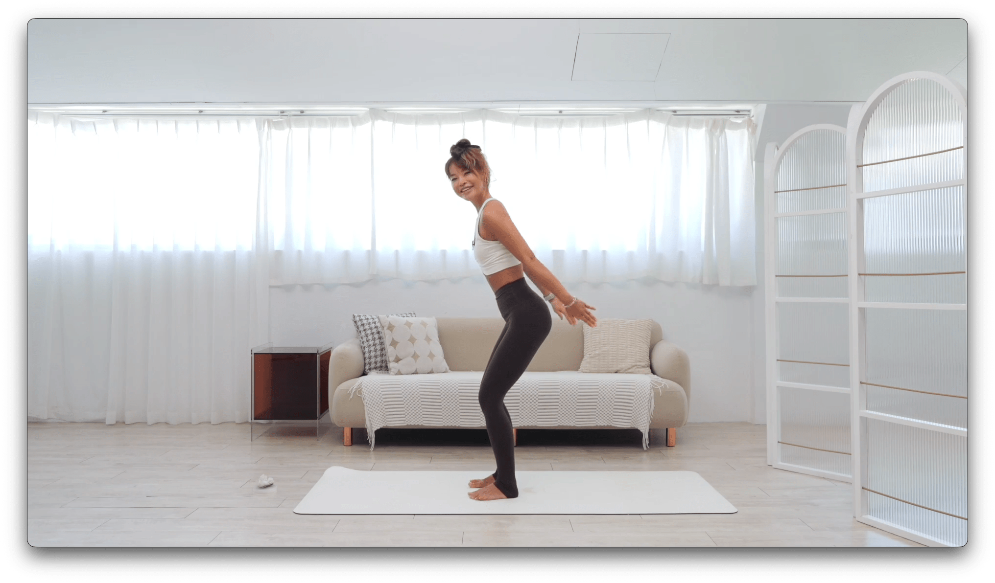 Day 4薄背與手臂緊實(15分鐘全站立)